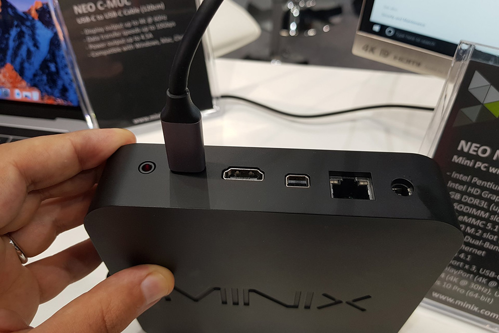Minix Neo N42C-4 back